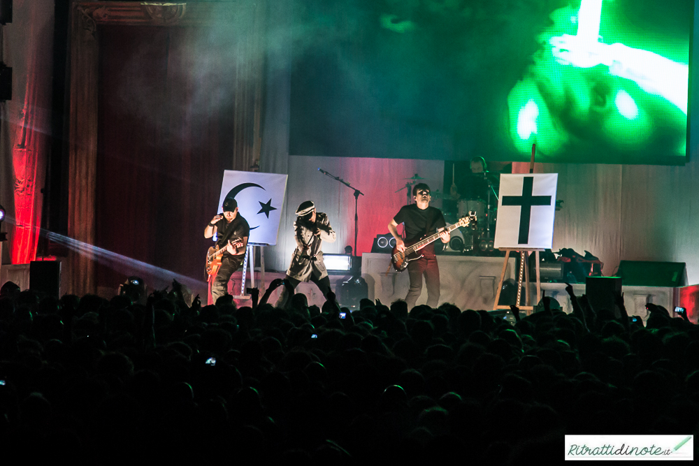 Caparezza live @ PalaPartenope ph Luigi Maffettone