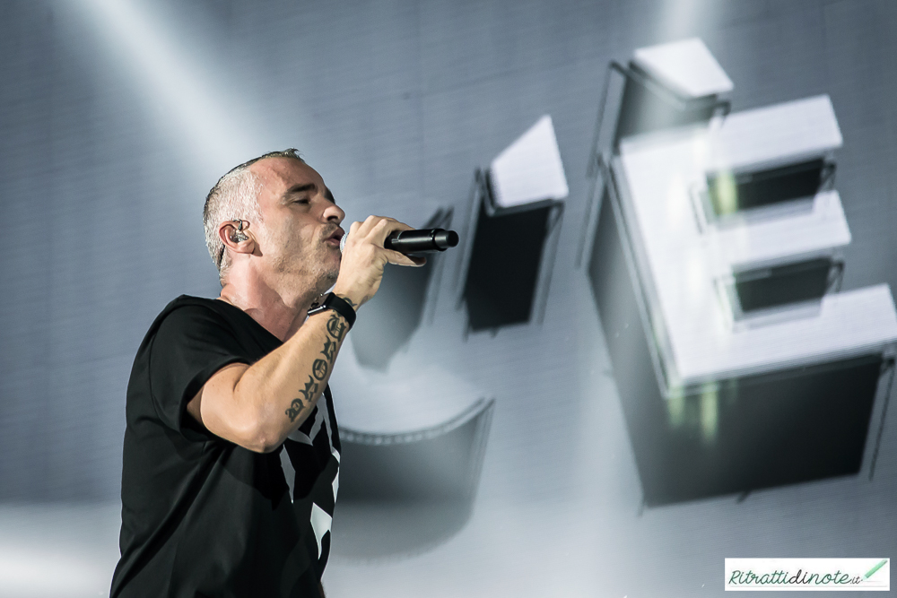 Eros Ramazzotti live ph Luigi Maffettone