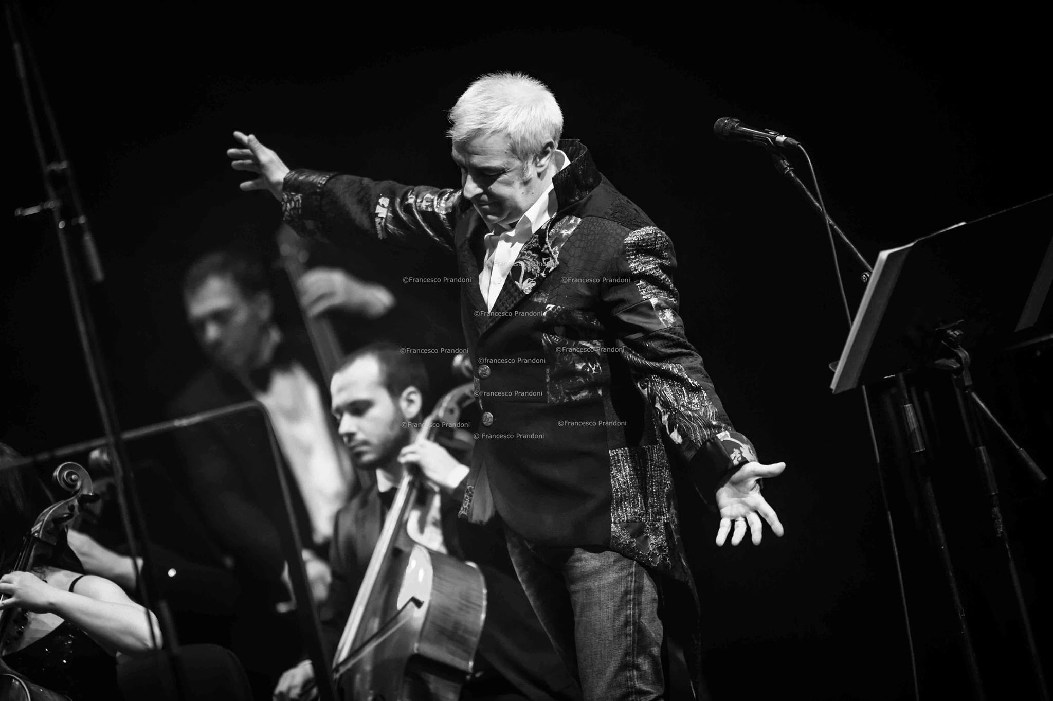 Davide Van De Sfroos live @ Teatro degli Arcimboldi - Milano ph Francesco Prandoni