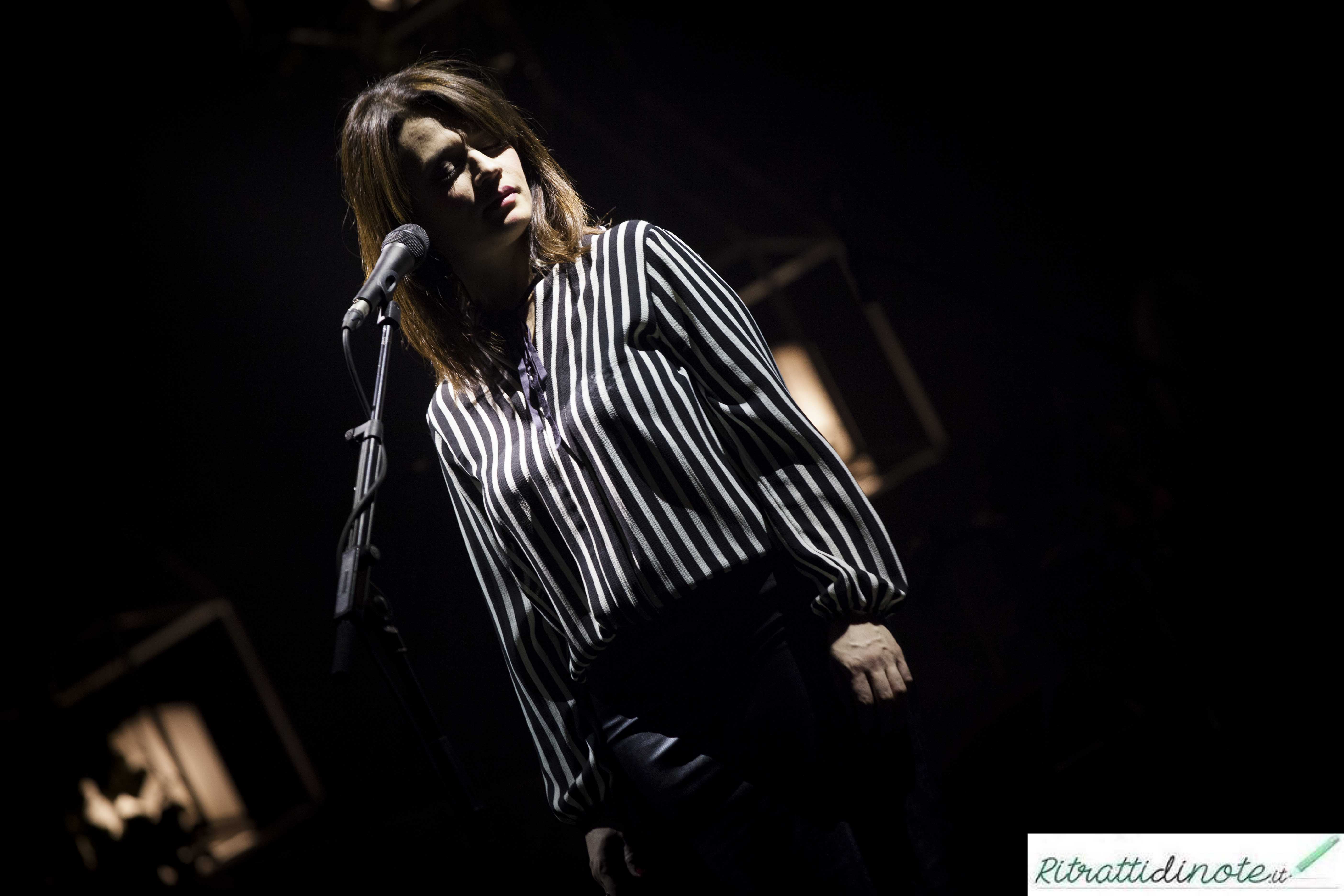 Carmen Consoli live @ Teatro Augusteo ph Anna Vilardi