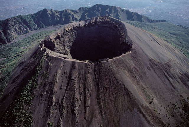 Il cono del Vesuvio