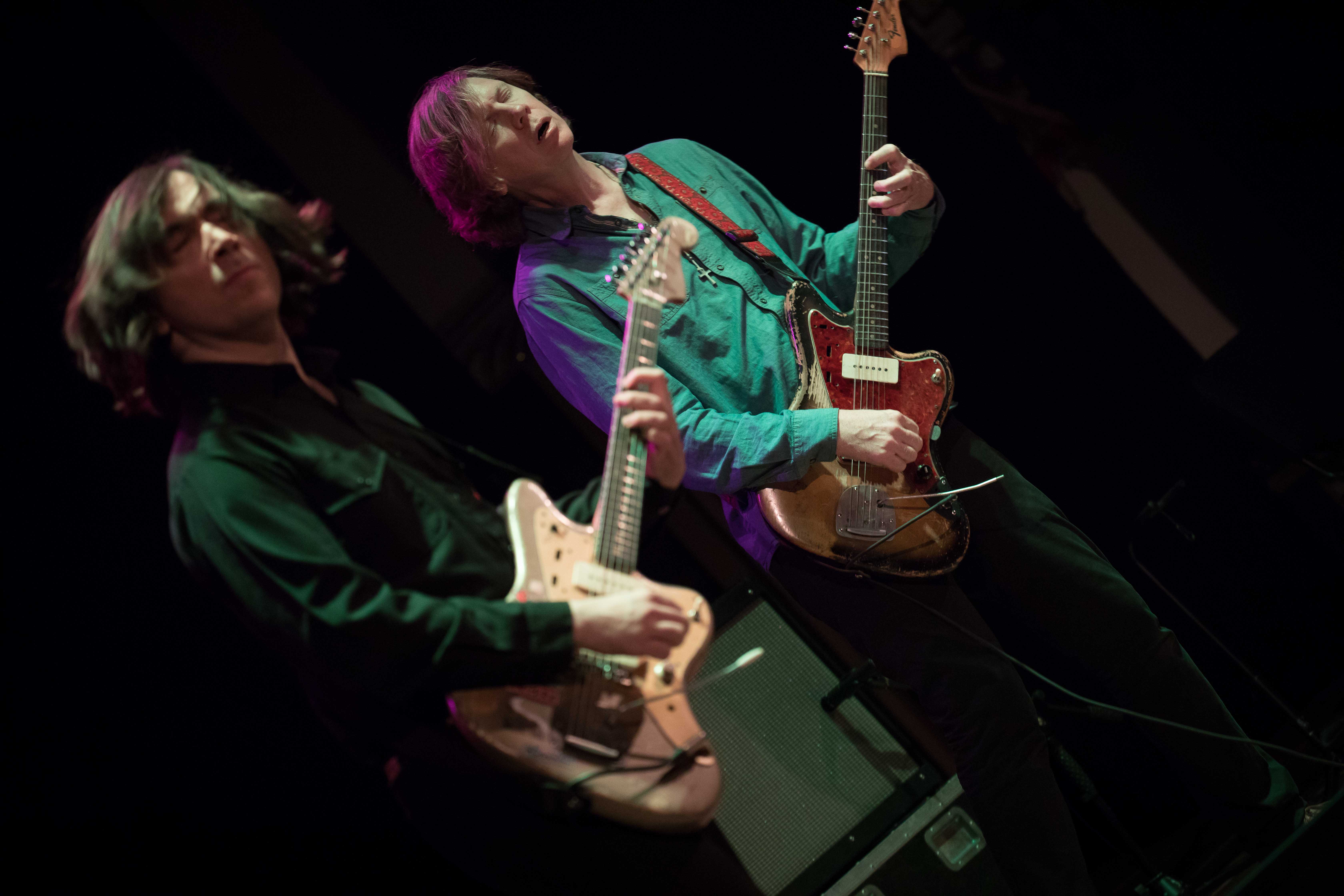  Thurston Moore e James Sedwards ph Anna Vilardi