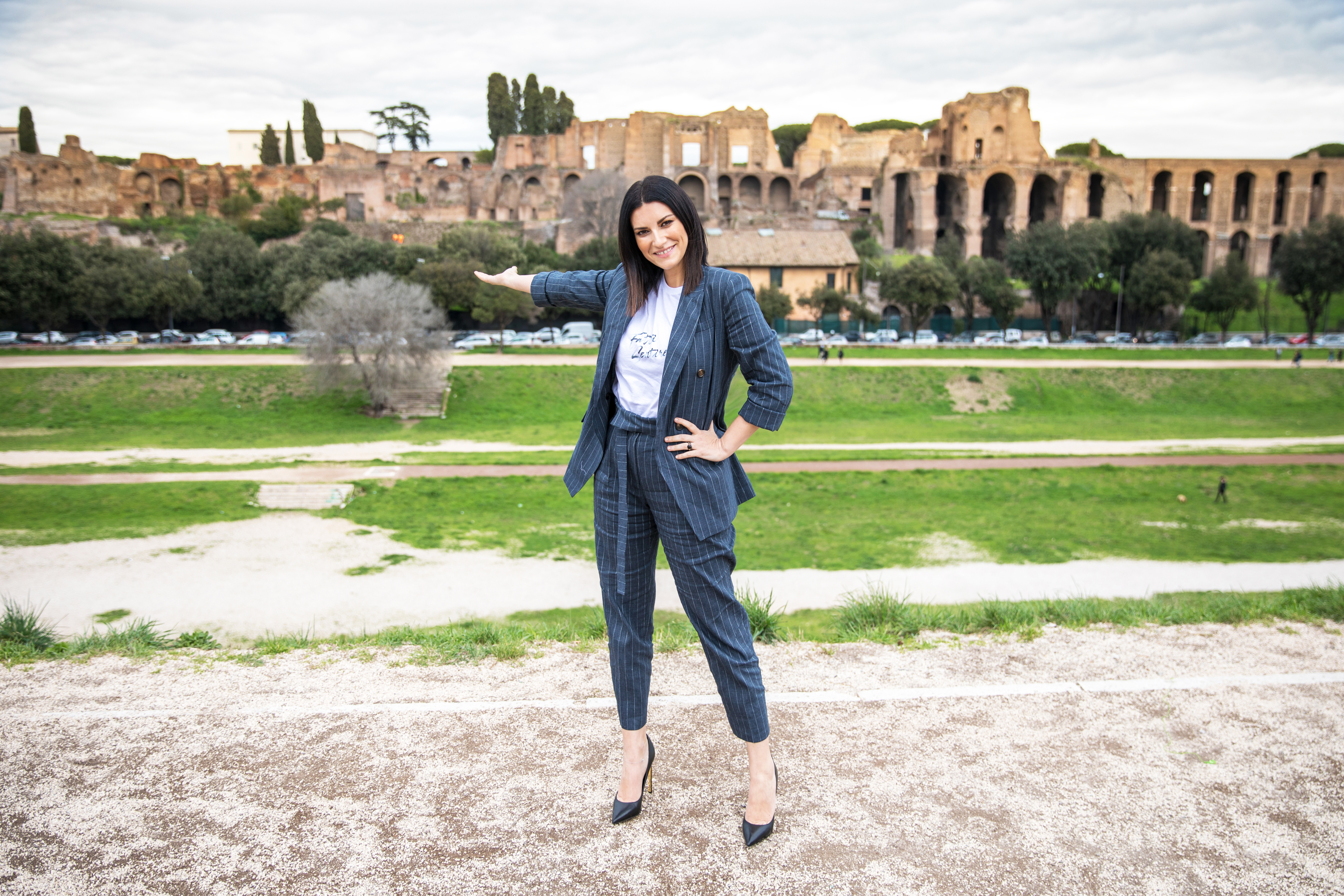 Laura Pausini: «Volevo essere diversa» 