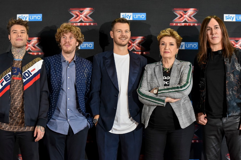 Alessandro Cattelan e i giudici di X Factor 2018