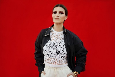 Laura Pausini: «Volevo essere diversa» 